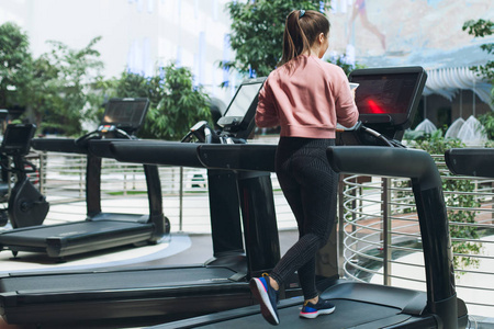 多次刷新纪 多次刷新纪